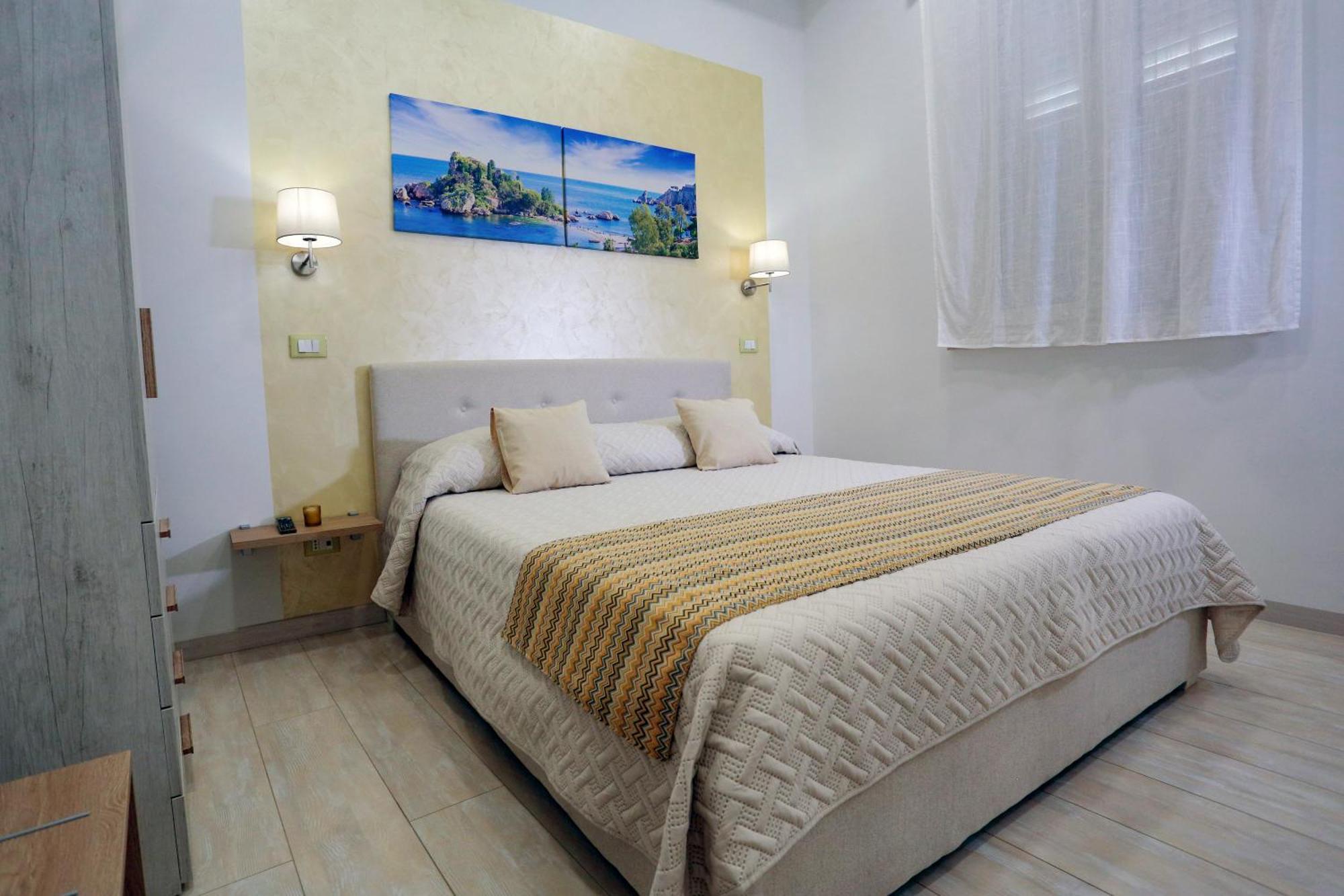 Theos Holidays Apartments Giardini Naxos Exteriör bild